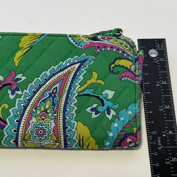 Vera Bradley green quilted wallet - Picture 3 of 8
